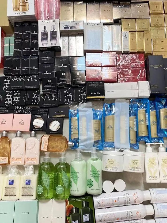 四大美妝批發(fā)市場探秘 潮流與日用百貨銷售的利潤新藍(lán)海